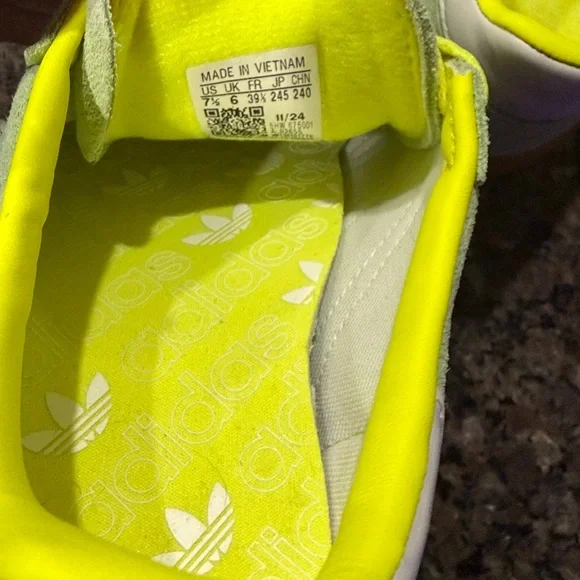 New adidas Handball Spezial Green Neon Yellow Suede - Picture 12 of 12